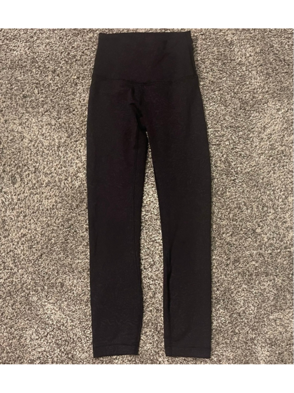 Lululemon Women’s Wunder Train High-Rise Crop, Size 0, 23” Inseam, EUC